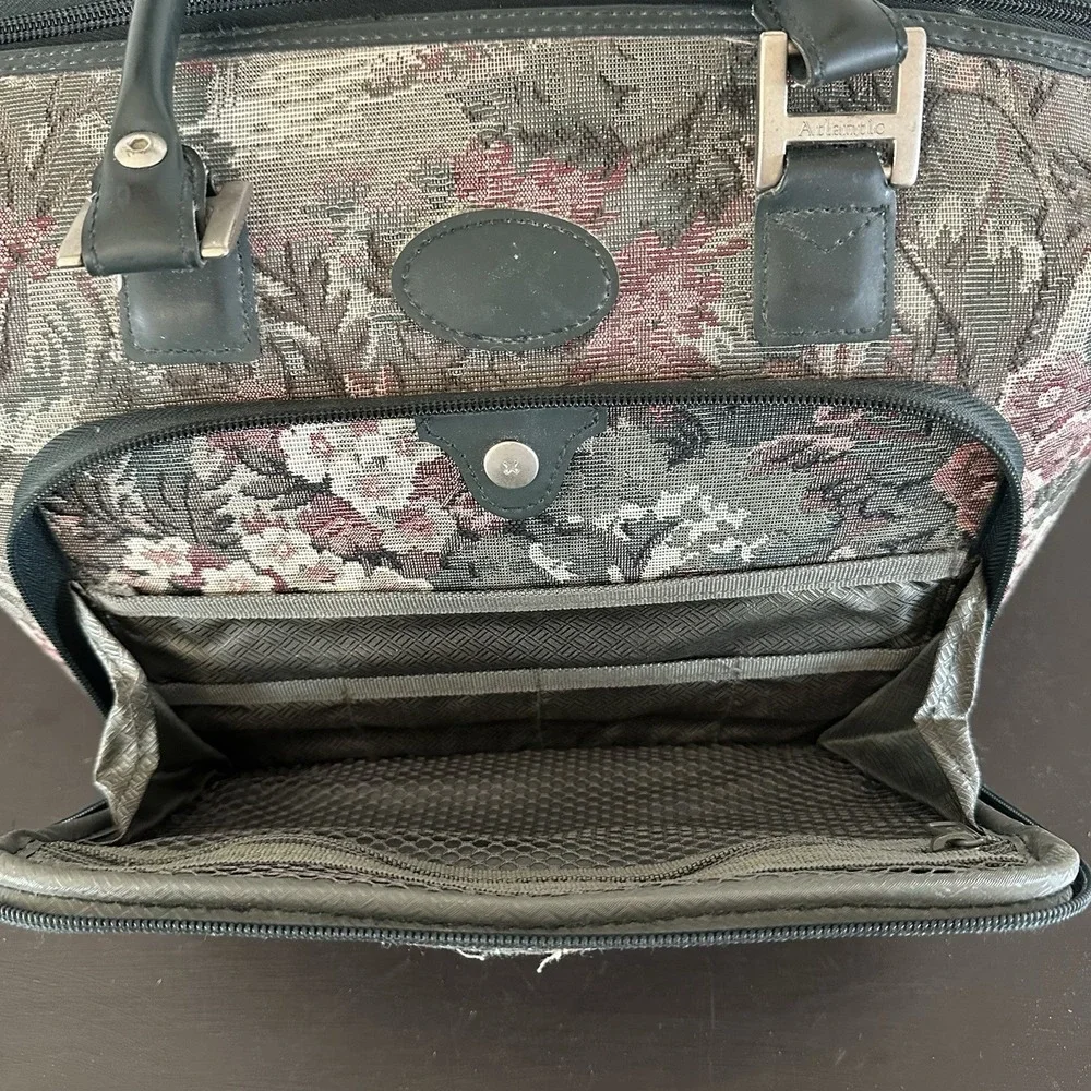 Vtg 80's Atlantic Floral Tapestry Carry On Overnight Bag Luggage Grandmillenial